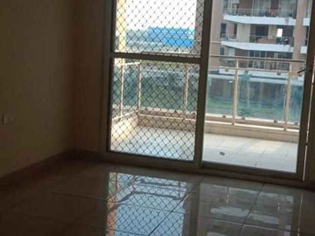 Rental | 3 BHK 1850 Sq.Ft. Apartment in Gaur Sportswood