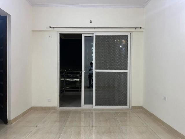 Rental | 3 BHK 1850 Sq.Ft. Apartment in Gaur Sportswood