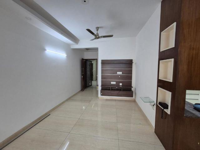 Rental | 3 BHK 1850 Sq.Ft. Apartment in Gaur Sportswood