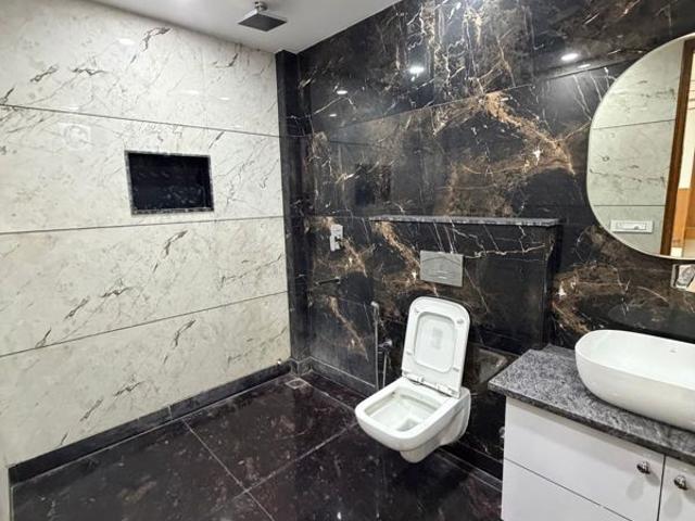 Rental | 3 BHK 1850 Sq.Ft. Apartment in Dwarka