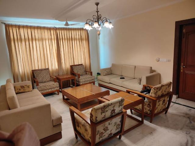 Rental | 3 BHK 1850 Sq.Ft. Apartment in Suncity Essel Tower
