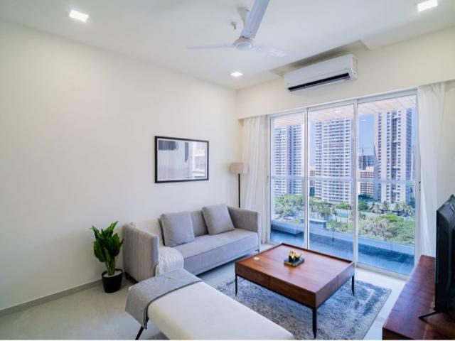 Rental | 3 BHK 1852 Sq.Ft. Apartment in Shraddha CHS Parel