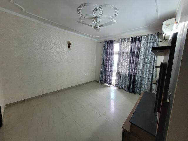 Rental | 3 BHK 1857 Sq.Ft. Apartment in Puri Pranayam