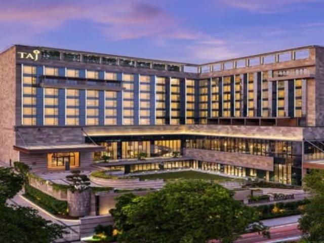 Rental | 3 BHK + 1860 Sq.Ft. Apartment in Amar Shaheed Path