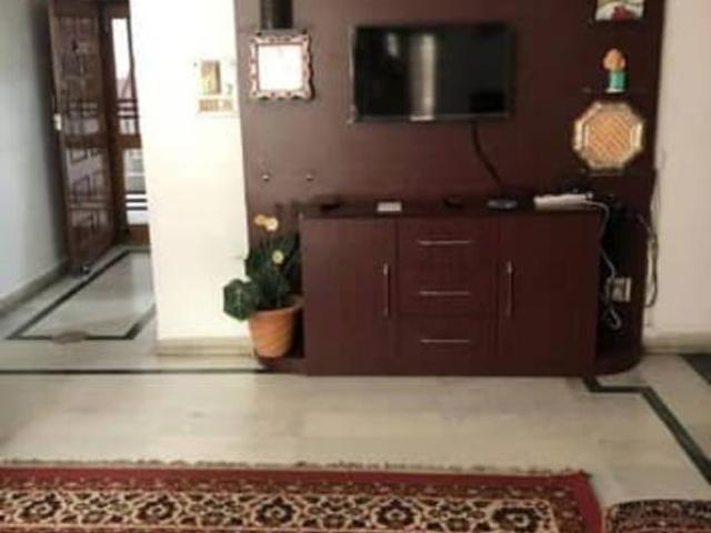 Rental | 3 BHK 1860 Sq.Ft. Apartment in Raj Apartments Butler Colony