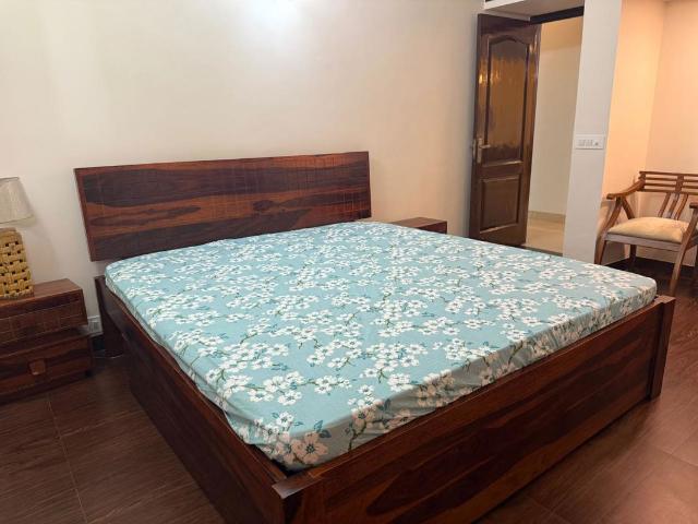Rental | 3 BHK + 1860 Sq.Ft. Apartment in Vipul Greens