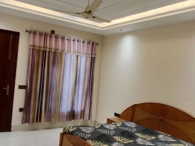 Rental | 3 BHK 1865 Sq.Ft. Apartment in RPS Savana