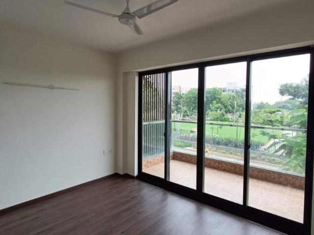 Rental | 3 BHK 1870 Sq.Ft. Apartment in Adani Samsara Vilasa