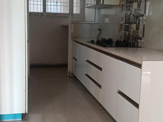 Rental | 3 BHK 1880 Sq.Ft. Apartment in Mahagun Mirabella