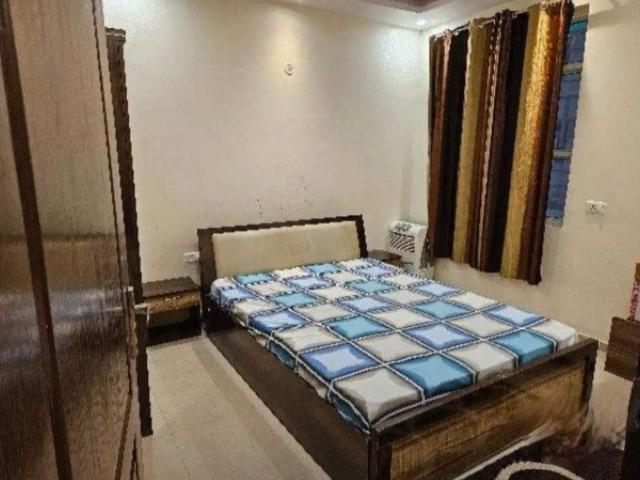 Rental | 3 BHK 1803 Sq.Ft. Apartment in Shri Ram Apartments Butler Colony