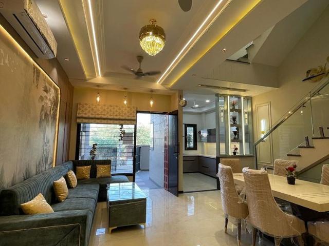Rental | 3 BHK 1800 Sq.Ft. Villa in Karolan Ka Barh
