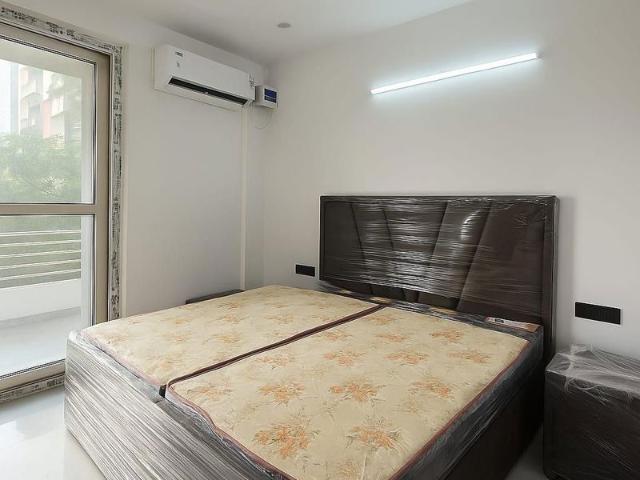 Rental | 3 BHK 1800 Sq.Ft. Apartment in City Heights