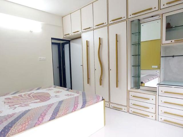 Rental | 3 BHK + 1800 Sq.Ft. Apartment in Clover Village
