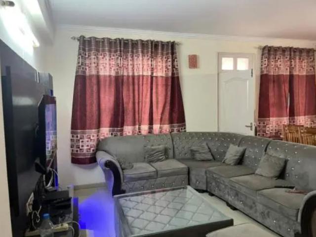 Rental | 3 BHK 1800 Sq.Ft. Apartment in Balmikinagar