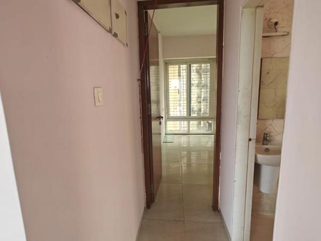 Rental | 3 BHK 1800 Sq.Ft. Apartment in Gahlot Avenue