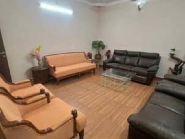 Rental | 3 BHK 1800 Sq.Ft. Apartment in Galaxy Apartments Lucknow