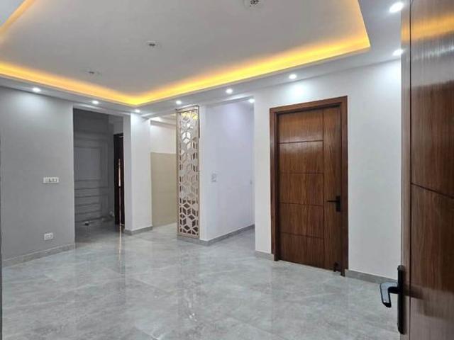 Rental | 3 BHK 1800 Sq.Ft. Apartment in Freedom Fighters Enclave