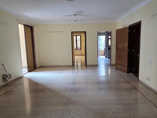 Rental | 3 BHK 1800 Sq.Ft. Apartment in Kalyani Nagar