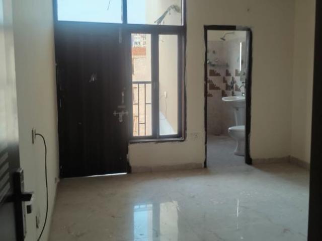 Rental | 3 BHK 1800 Sq.Ft. Apartment in Kharar Road