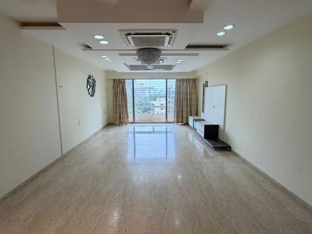 Rental | 3 BHK 1800 Sq.Ft. Apartment in Oberoi Realty Sky Heights