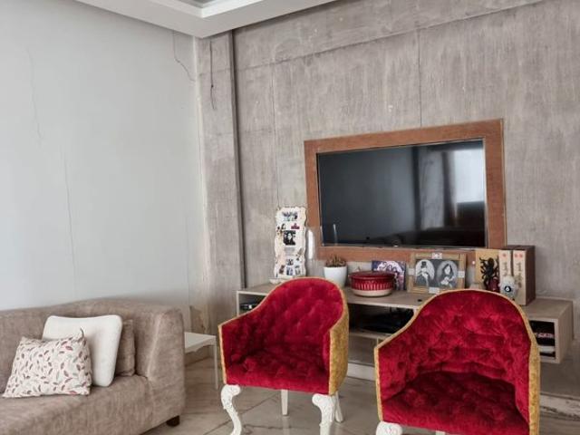 Rental | 3 BHK 1800 Sq.Ft. Apartment in Lower Parel
