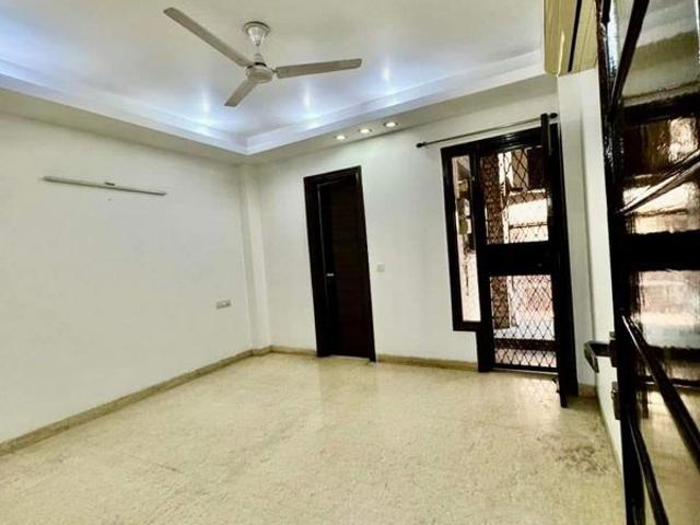 Rental | 3 BHK + 1800 Sq.Ft. Apartment in Malviya Nagar