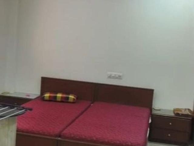 Rental | 3 BHK 1800 Sq.Ft. Apartment in Marine Chambers