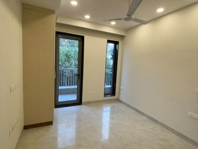 Rental | 3 BHK 1800 Sq.Ft. Apartment in Saket