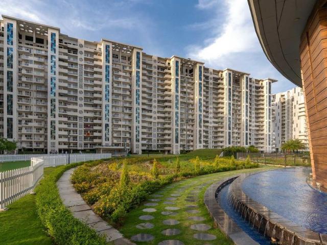 Rental | 3 BHK 1800 Sq.Ft. Apartment in Sector 66 A
