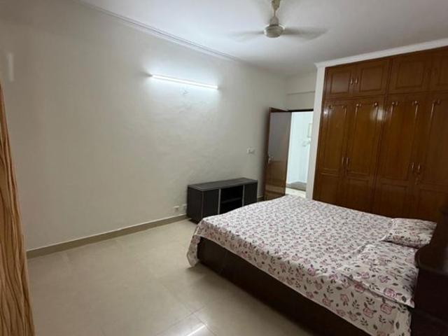 Rental | 3 BHK + 1800 Sq.Ft. Apartment in Suncity Essel Tower