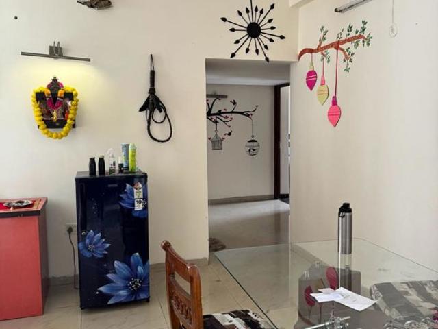 Rental | 3 BHK 1800 Sq.Ft. Apartment in Parsvnath Planet