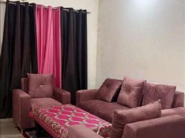 Rental | 3 BHK 1800 Sq.Ft. Apartment in Rohtas Pandit House