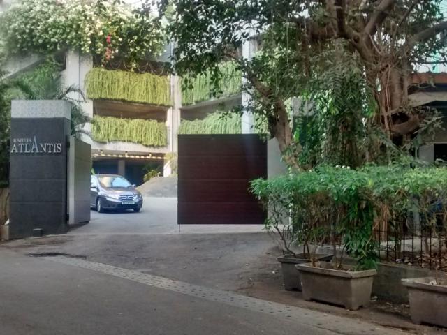 Rental | 3 BHK 1800 Sq.Ft. Apartment in Raheja Atlantis