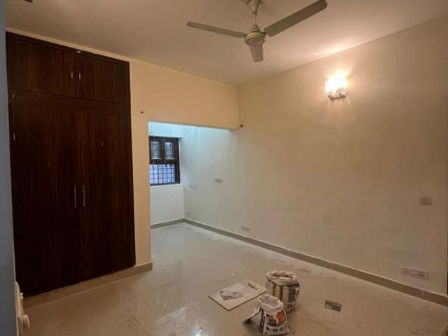 Rental | 3 BHK 1800 Sq.Ft. Apartment in Vasant Kunj