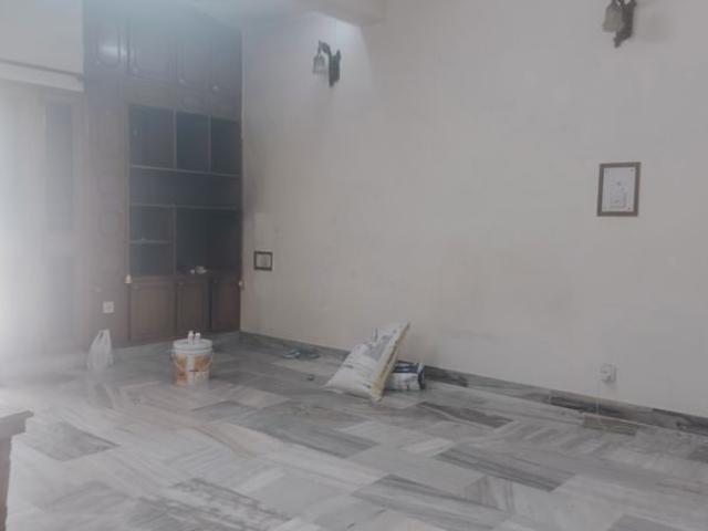 Rental | 3 BHK 1800 Sq.Ft. Apartment in Vasant Kunj
