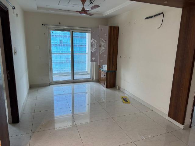 Rental | 3 BHK 1800 Sq.Ft. Apartment in Vasavi GP Trends