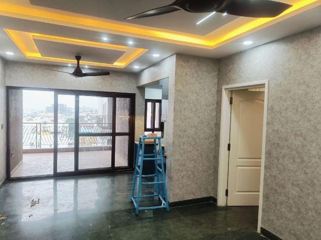 Rental | 3 BHK 1815 Sq.Ft. Apartment in Centreo