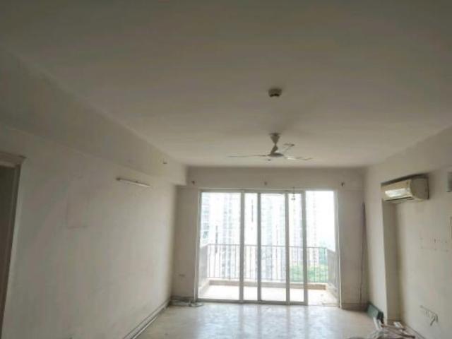 Rental | 3 BHK + 1818 Sq.Ft. Apartment in DLF Regal Gardens