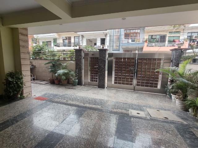 Rental | 3 BHK 1830 Sq.Ft. Apartment in Ardee City