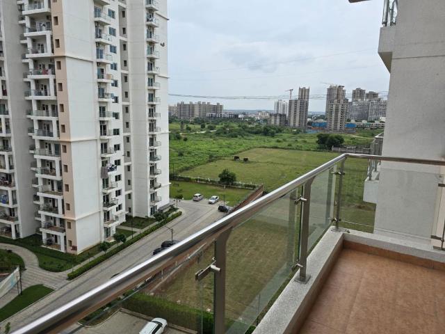 Rental | 3 BHK + 1950 Sq.Ft. Apartment in Shree Vardhman Victoria