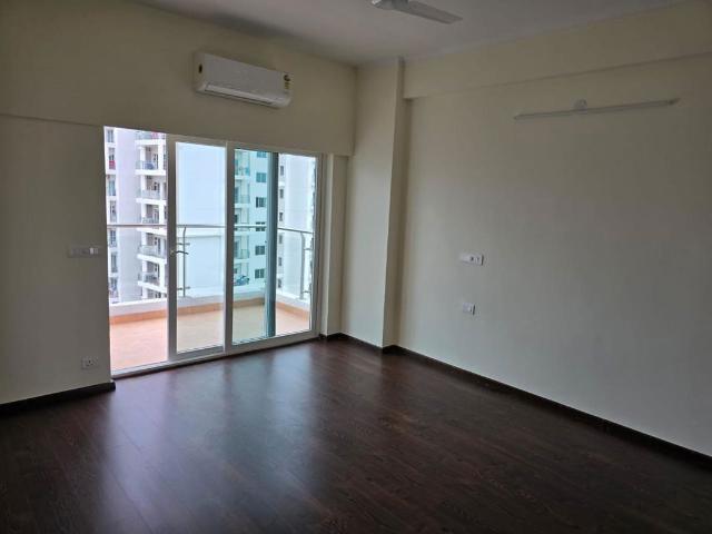 Rental | 3 BHK + 1950 Sq.Ft. Apartment in Shree Vardhman Victoria