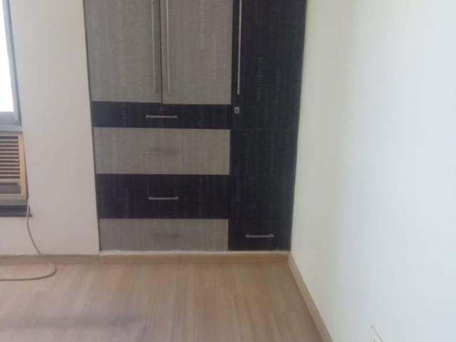 Rental | 3 BHK + 1950 Sq.Ft. Apartment in Pioneer Park Phase 1