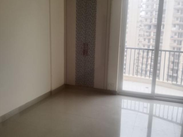 Rental | 3 BHK + 1970 Sq.Ft. Apartment in 3C Lotus Boulevard Espacia