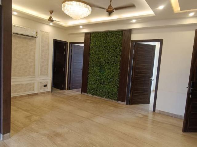 Rental | 3 BHK 1970 Sq.Ft. Apartment in Anant Raj The Estate One