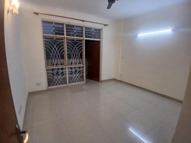 Rental | 3 BHK 1900 Sq.Ft. Apartment in Parsvnath Green Ville