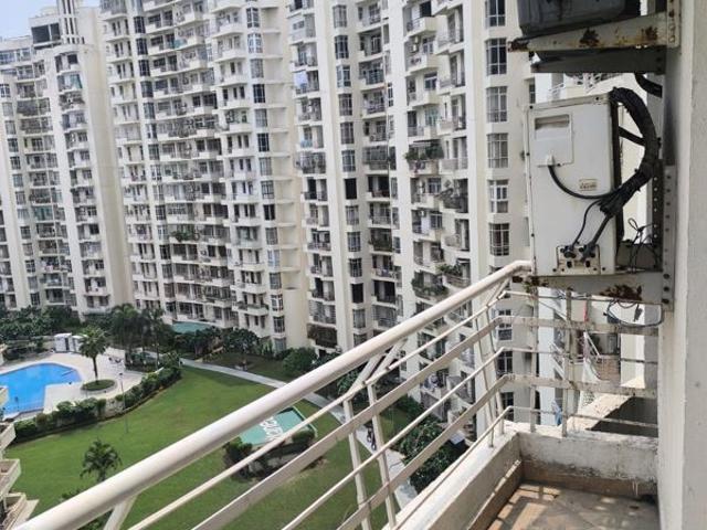 Rental | 3 BHK 1900 Sq.Ft. Apartment in Parsvnath Planet Plaza