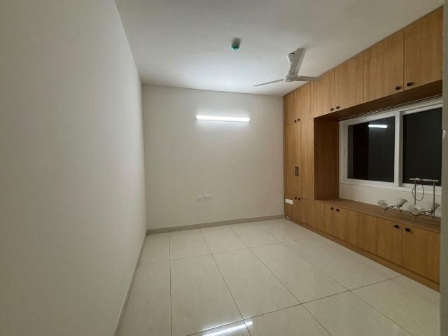 Rental | 3 BHK 1900 Sq.Ft. Apartment in Prestige Beverly Hills