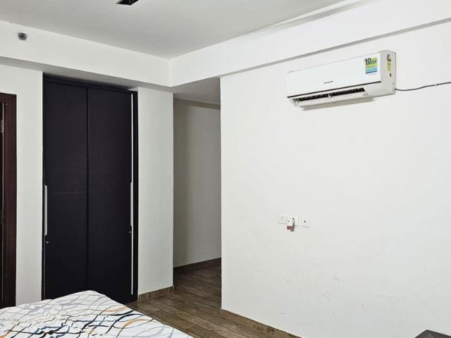 Rental | 3 BHK 1925 Sq.Ft. Apartment in Omaxe Royal Residency Faridabad