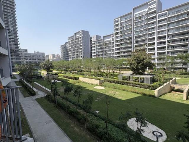 Rental | 3 BHK + 2049 Sq.Ft. Apartment in Ireo City IF