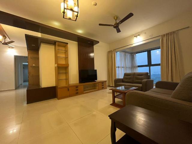 Rental | 3 BHK 2051 Sq.Ft. Apartment in Tata Aquila Heights